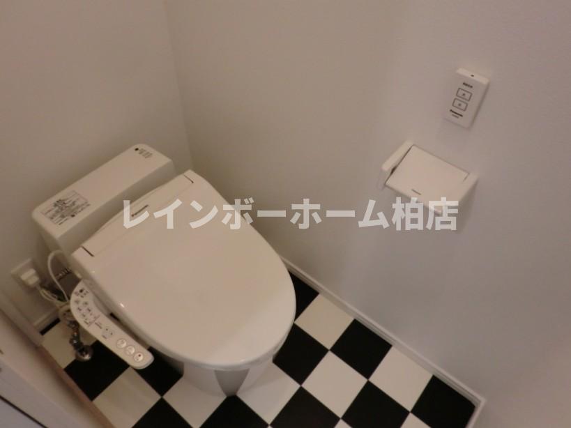 トイレ　トイレもきれいです