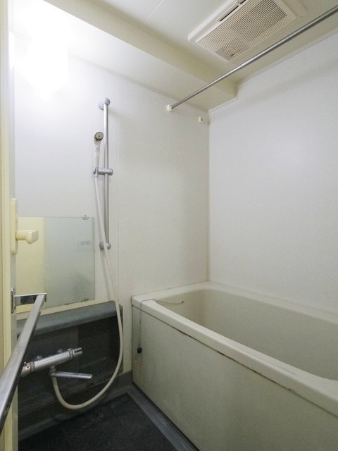 バス・シャワールーム　※別部屋参考写真