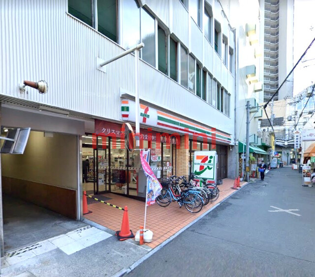 コンビニ　セブンイレブン高槻芥川1丁目店（コンビニ）まで84m