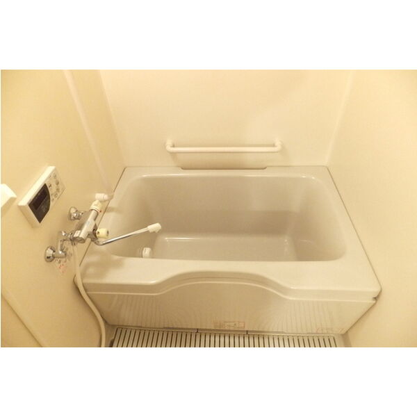 バス・シャワールーム　清潔感のある浴室です♪