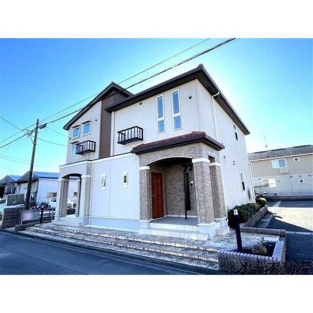 エントランス　建物外観