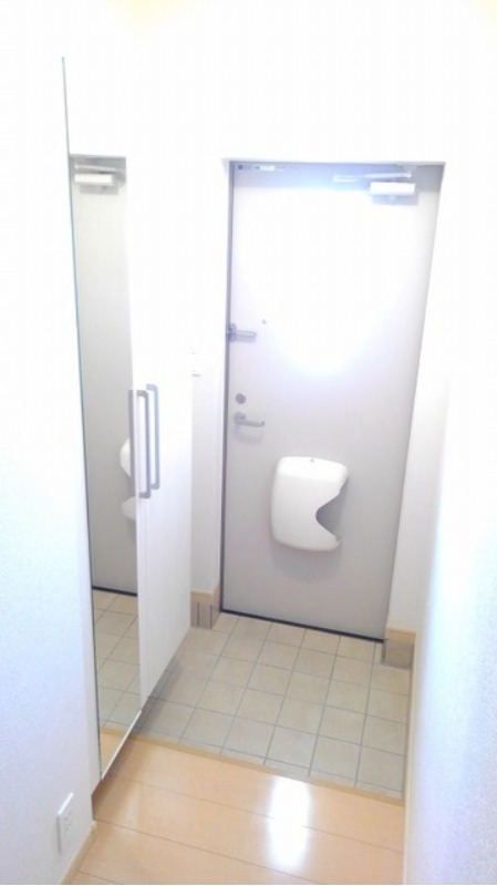 玄関　図面と現状に相違がある場合には現状を優先