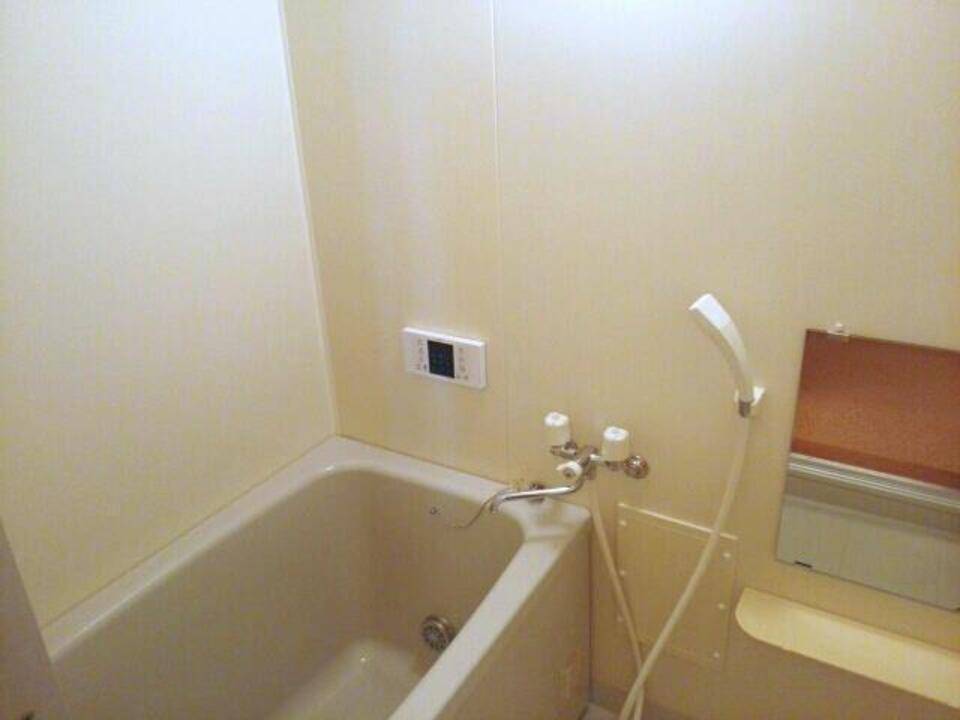 バス・シャワールーム　浴室