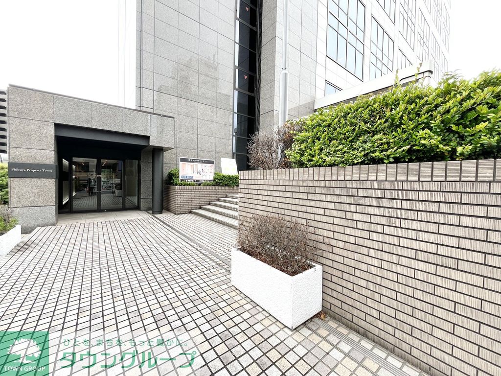 エントランス　お問合せは(株)タウンハウジング東京へ