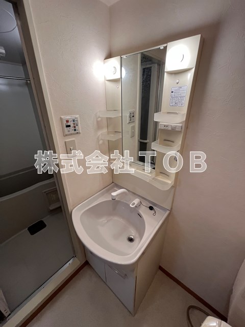 洗面設備　※同物件別号室参考写真※