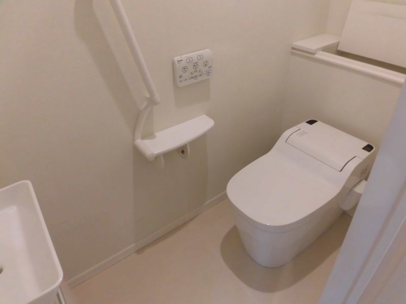 トイレ　※他部屋参考写真