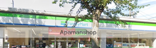 コンビニ　ファミリーマート（コンビニ）まで314m