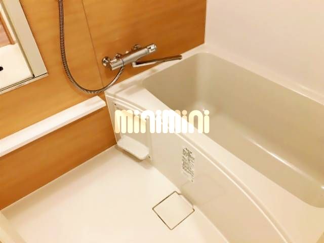 バス・シャワールーム　別号室の参考写真