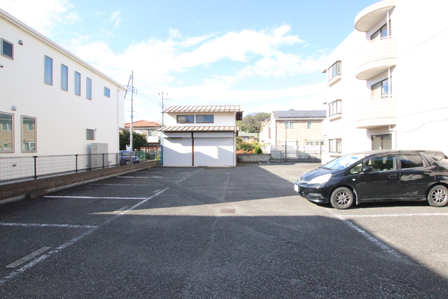 駐車場　★駐車場★（空き状況・使用料等詳細はご確認下さい）