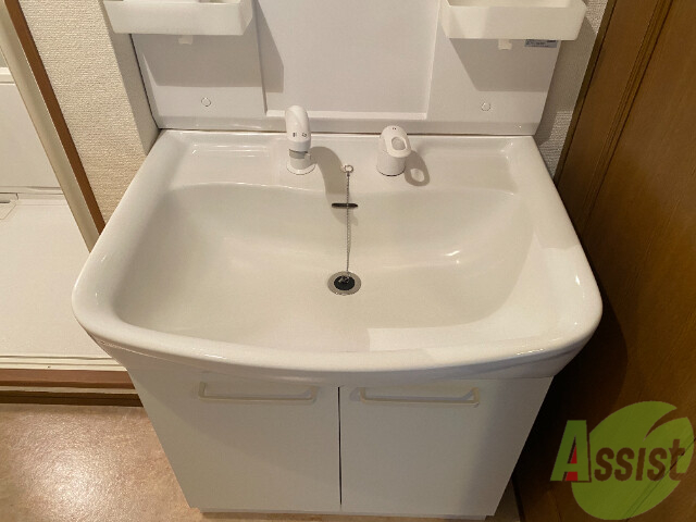 洗面設備　洗面台は独立していて、使いやすそうです。