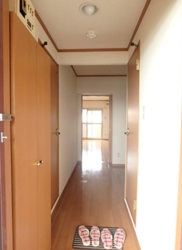 玄関　図面と現状に相違がある場合には現状を優先