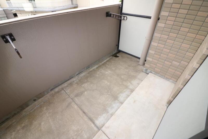 バルコニー　バルコニー広々しています。