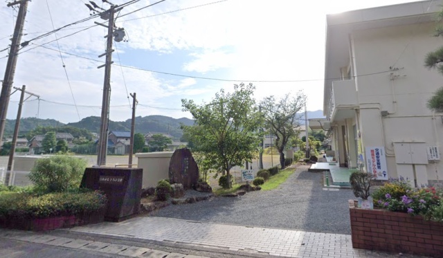 小学校　浜松市立平山小学校（小学校）まで2872m