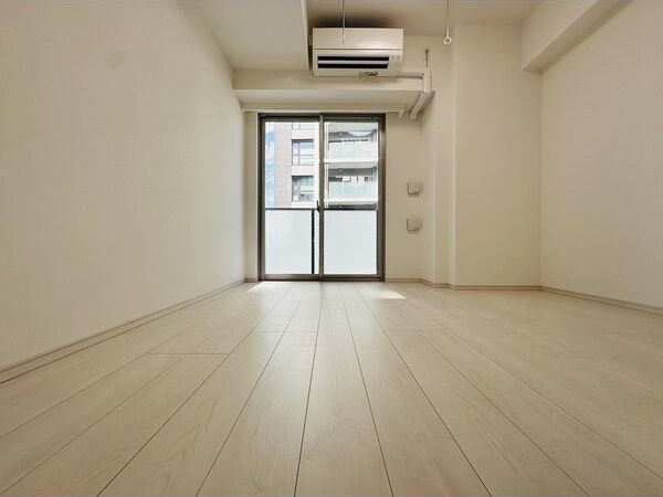 居室・リビング　初期費用分割可★ご希望の場所まで無料送迎サービス付♪