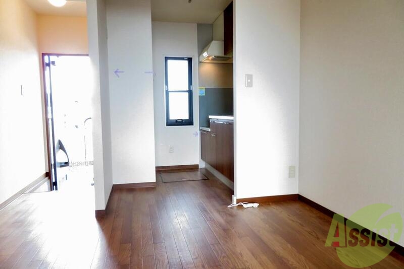 居室・リビング　広々とした開放感いっぱいの明るいお部屋です。