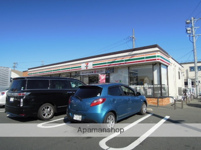 コンビニ　セブンイレブン（コンビニ）まで180m