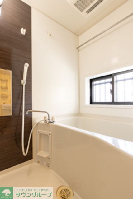 バス・シャワールーム　※写真は同タイプ住戸です。