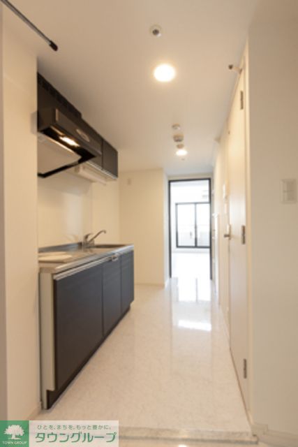 玄関　※写真は同タイプ住戸です。