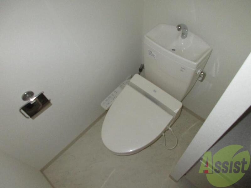 トイレ　ウォシュレット付き！！