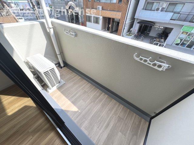 バルコニー　バルコニーがあります