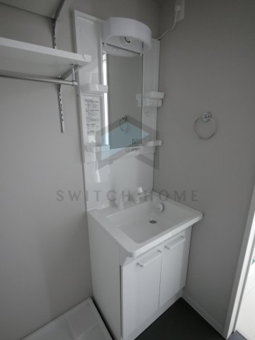 洗面設備　独立洗面台で身支度をすべて済ませてしまいましょう