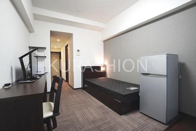 居室・リビング　家具・家電はサンプルです。