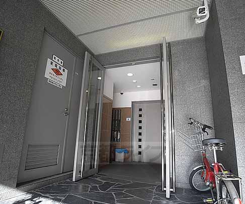 バルコニー　日当たりの良いバルコニーです。