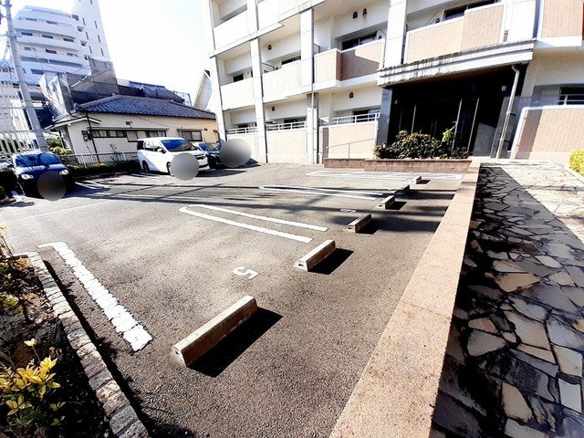 駐車場　駐車場があります