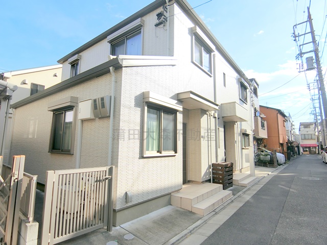 建物外観　2020年6月築　軽量鉄骨造2階建　大田区西糀谷4丁目 京急