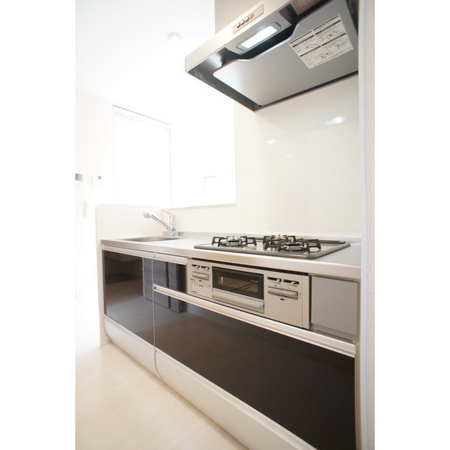 キッチン　ビルトインコンロで便利ですね