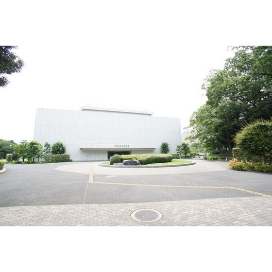 図書館　茨城県立図書館（図書館）まで277m