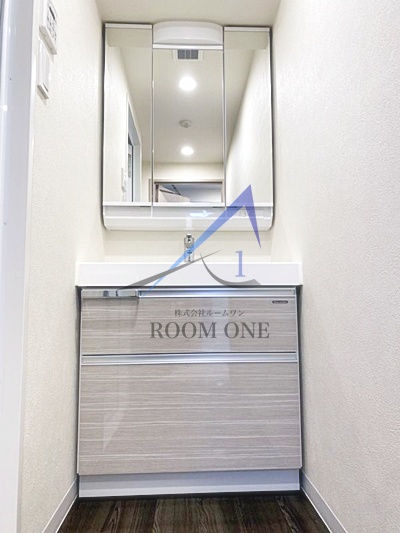 洗面設備　洗面台です。