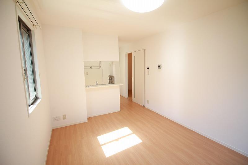 居室・リビング　同タイプ、別部屋写真