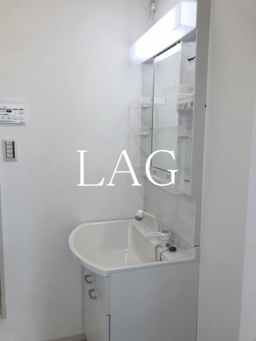 洗面設備　洗面台です。（同仕様です。）