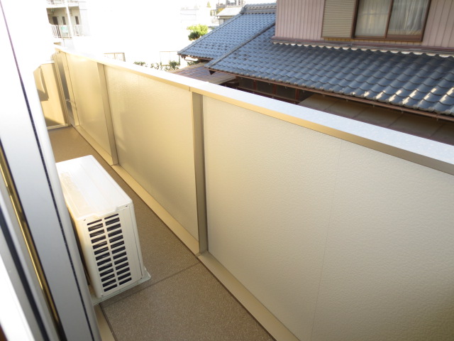 バルコニー　イメージ