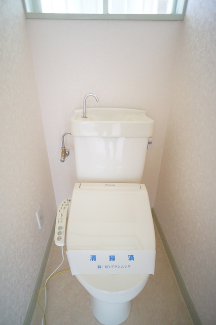 トイレ　洗浄便座付です！毎日清潔・快適にお過ごしいただけます♪
