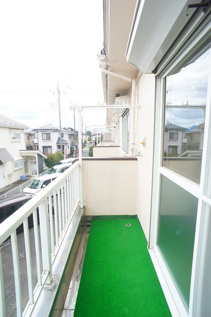 バルコニー　バルコニー付！お天気のいい日は洗濯物も気持ちよく干せますね！