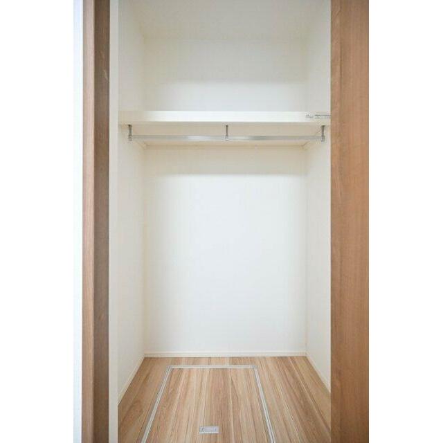 収納　クローゼット（洋室1）