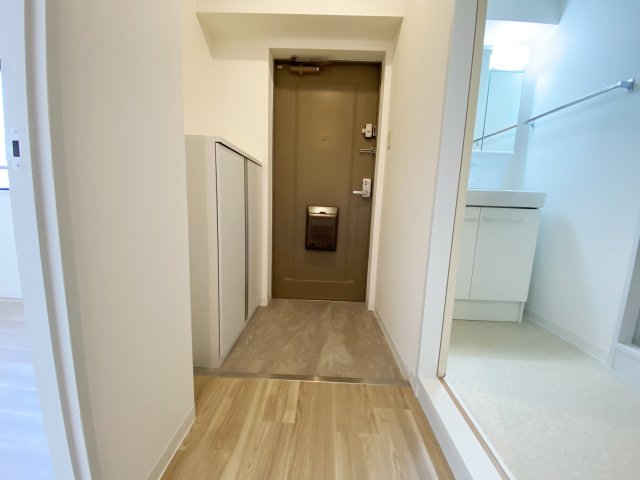 玄関　別号室の参考写真です。