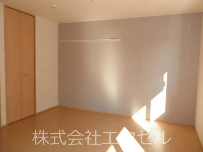 その他部屋・スペース　フローリングの室内です。