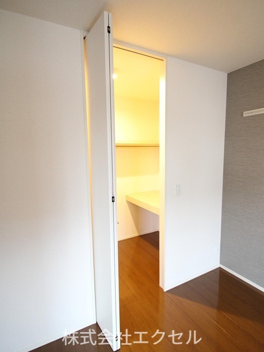 収納　ウォークインクローゼットです。