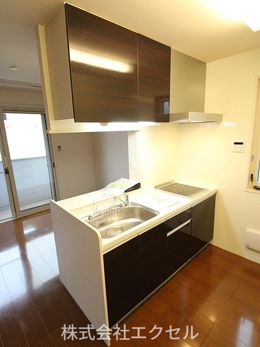 キッチン　カウンターキッチンです。