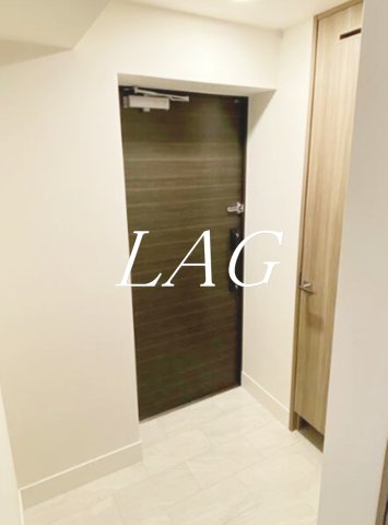 玄関　玄関です。