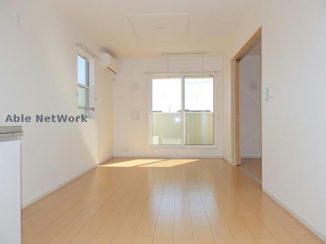 居室・リビング　反転タイプ