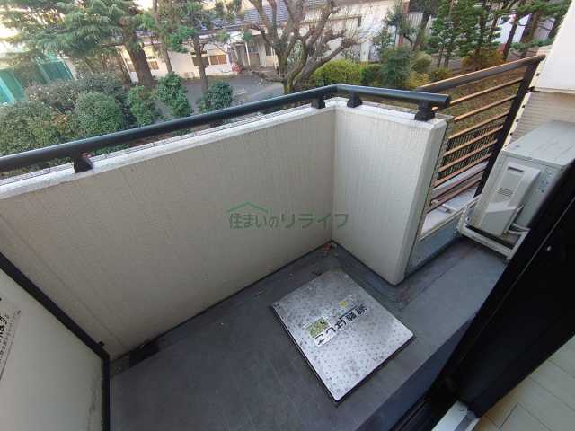 バルコニー　別部屋の内装写真です