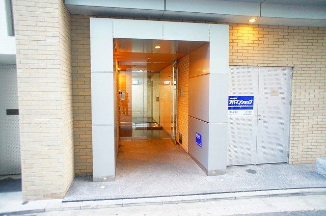 エントランス　清潔なエントランスです