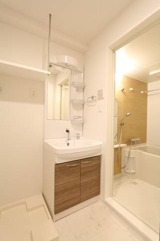 洗面設備　独立洗面台あります