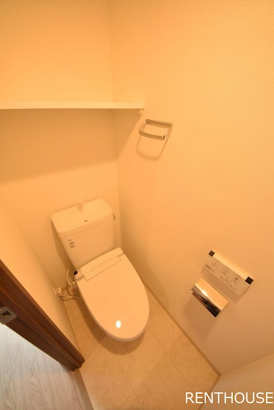 トイレ　同施工メーカー参考写真