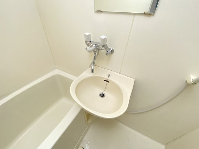 洗面設備　使いやすい洗面所です