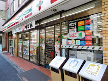 コンビニ　セブンイレブン 牛込北町店（コンビニ）まで101m